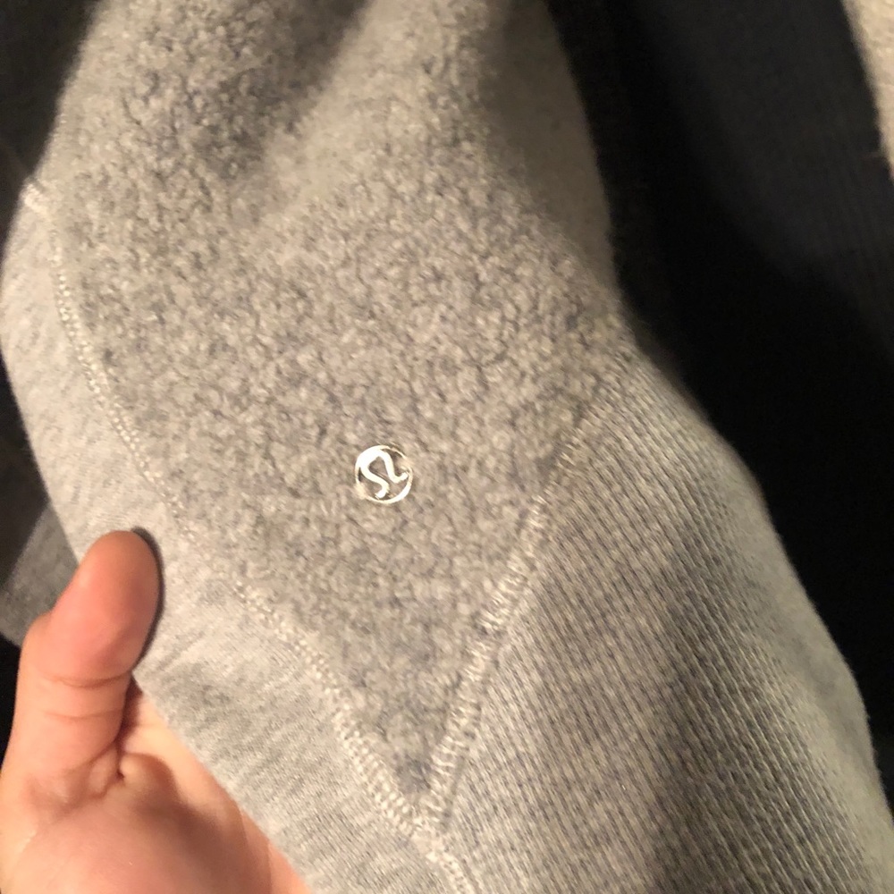 Lululemon Jacket - Picture 5 of 8
